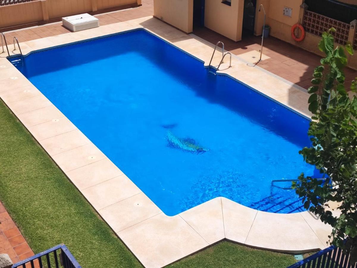 Casa Playa Guadalmar, Beautiful Apartment In Front Of The Sea, Wifi, Ac, Smart Tv, Private Parking Málaga Buitenkant foto