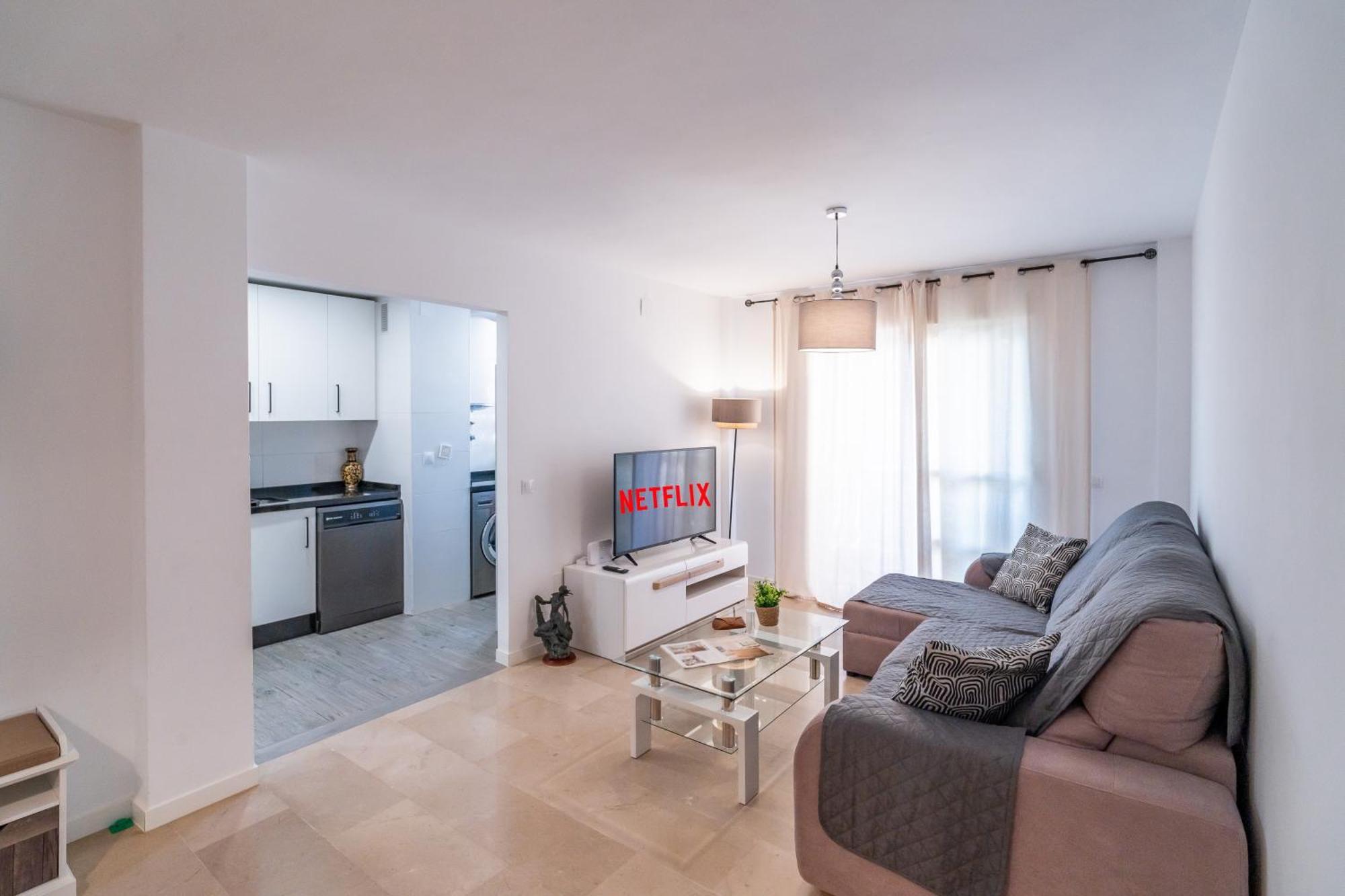 Casa Playa Guadalmar, Beautiful Apartment In Front Of The Sea, Wifi, Ac, Smart Tv, Private Parking Málaga Buitenkant foto