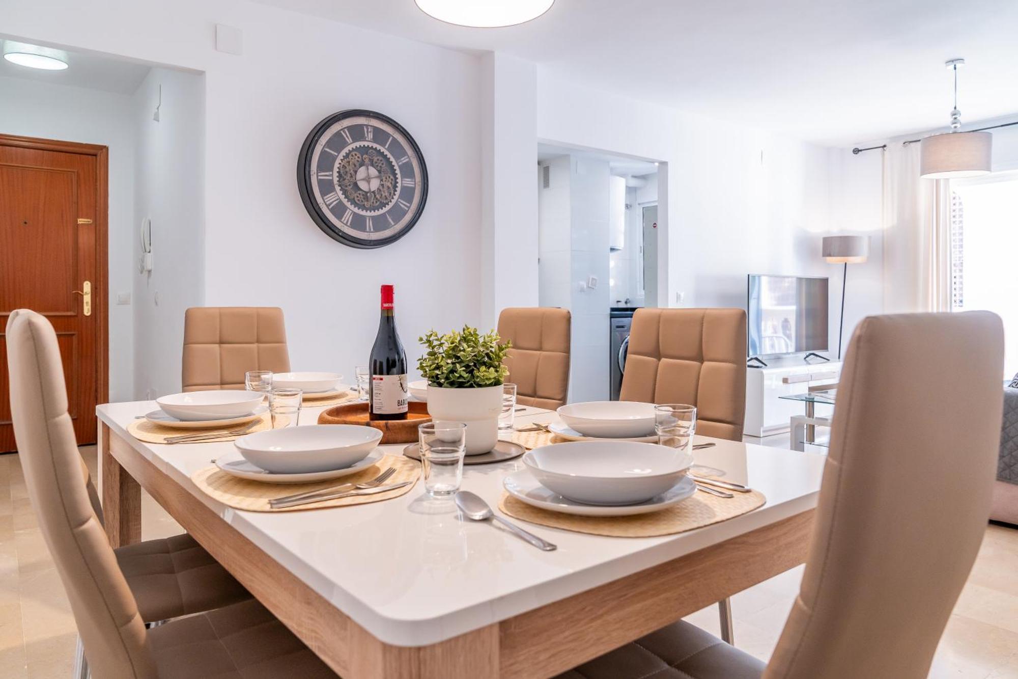 Casa Playa Guadalmar, Beautiful Apartment In Front Of The Sea, Wifi, Ac, Smart Tv, Private Parking Málaga Buitenkant foto
