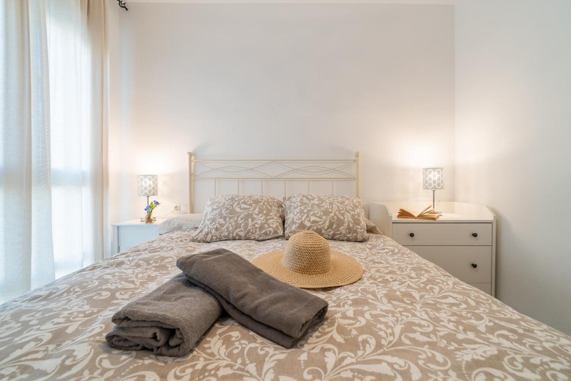 Casa Playa Guadalmar, Beautiful Apartment In Front Of The Sea, Wifi, Ac, Smart Tv, Private Parking Málaga Buitenkant foto