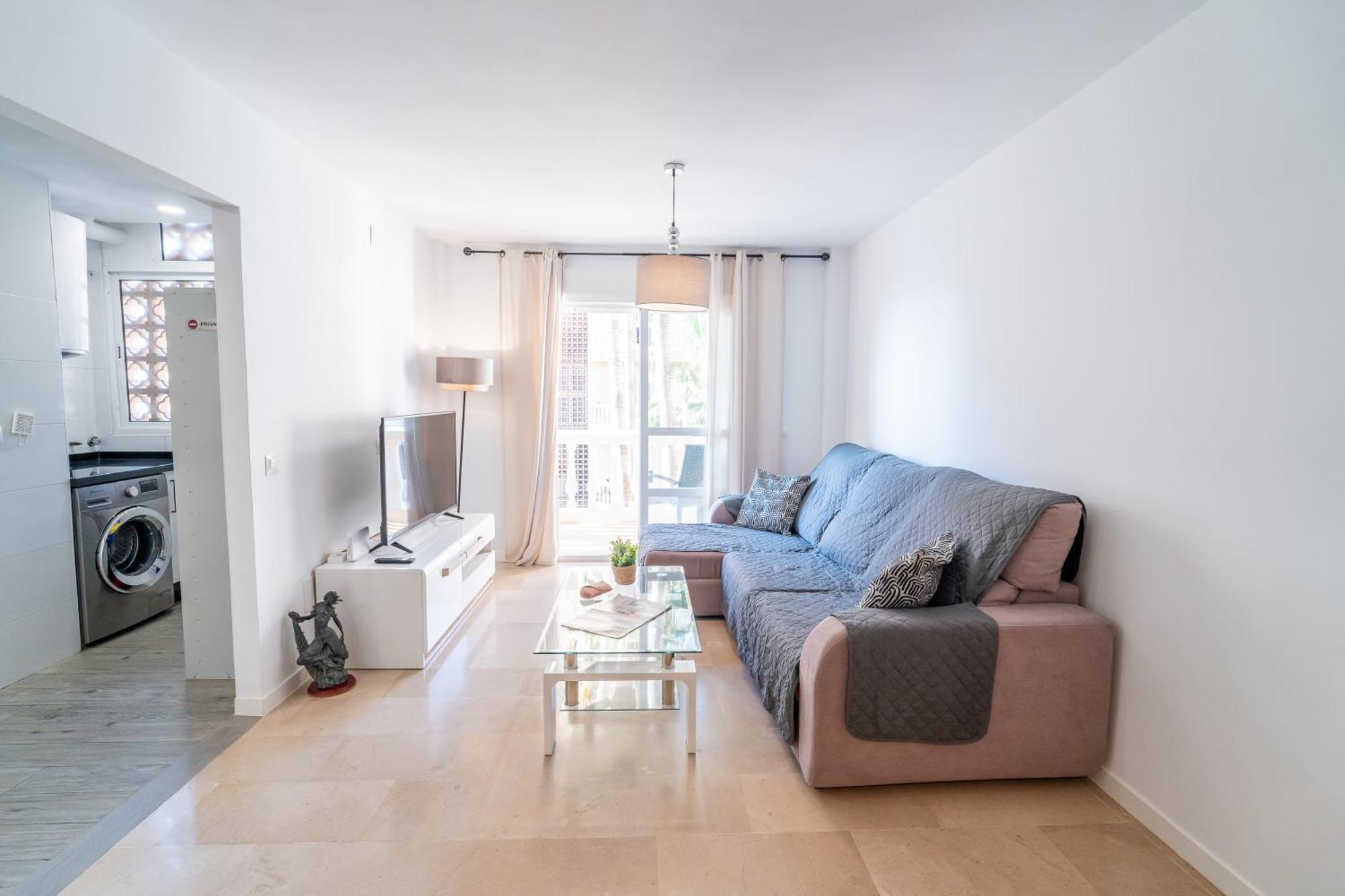 Casa Playa Guadalmar, Beautiful Apartment In Front Of The Sea, Wifi, Ac, Smart Tv, Private Parking Málaga Buitenkant foto